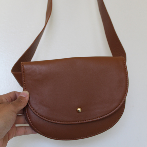 Forever 21 Handbags - Fanny pack